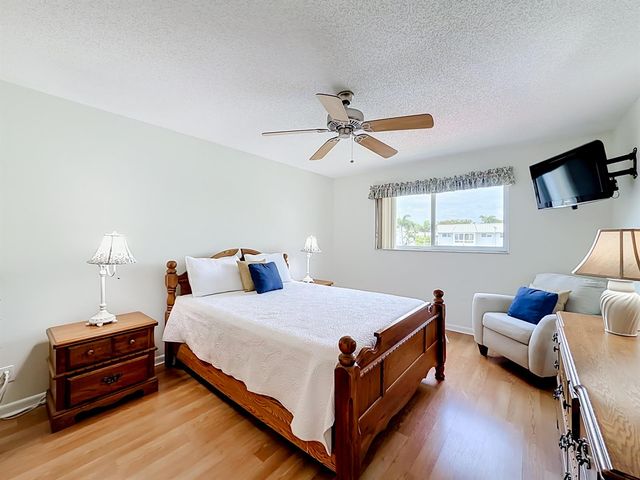 12 Colonial Club Drive 202, Boynton Beach, FL 33435