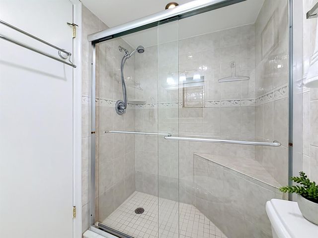 12 Colonial Club Drive 202, Boynton Beach, FL 33435