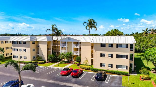 12 Colonial Club Drive 202, Boynton Beach, FL 33435