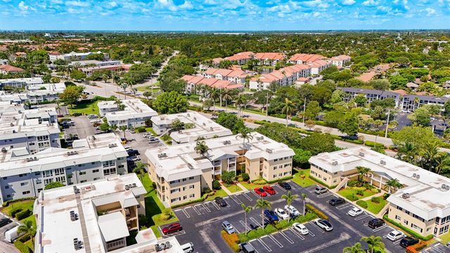 12 Colonial Club Drive 202, Boynton Beach, FL 33435