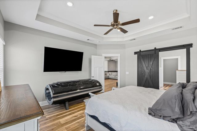 7628 Dewey Jernigan Rd, Pace, FL 32571