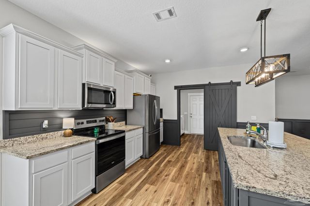 7628 Dewey Jernigan Rd, Pace, FL 32571