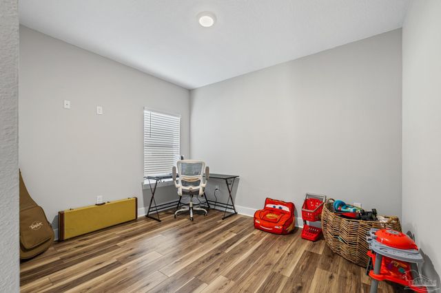 7628 Dewey Jernigan Rd, Pace, FL 32571