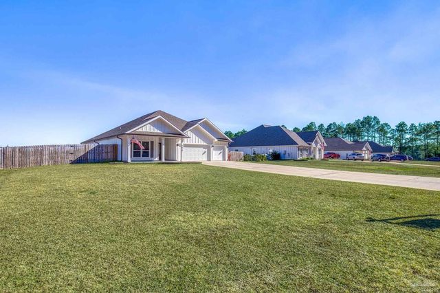 7628 Dewey Jernigan Rd, Pace, FL 32571