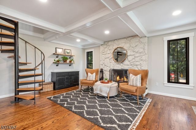172 Gates Ave, Long Hill Twp., NJ 07933