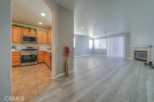 11660 Desert Falls, Adelanto, CA 92301