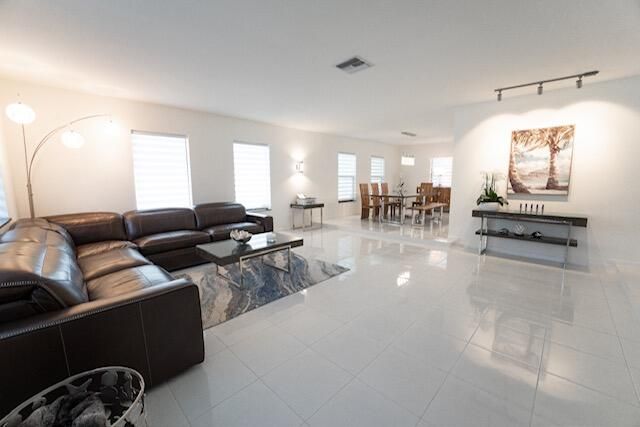 1330 W Terra Mar Drive, Pompano Beach, FL 33062