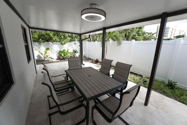 1330 W Terra Mar Drive, Pompano Beach, FL 33062