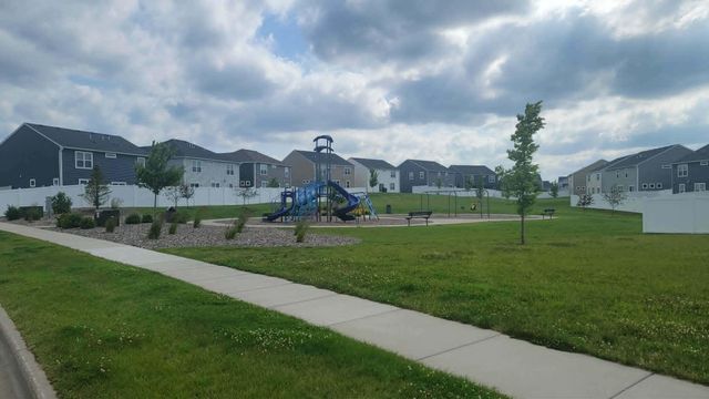 6240 Goodview Avenue S, Cottage Grove, MN 55016