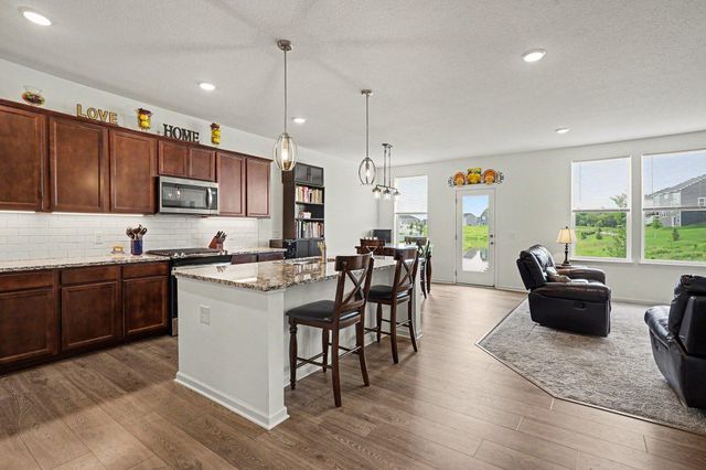 6240 Goodview Avenue S, Cottage Grove, MN 55016