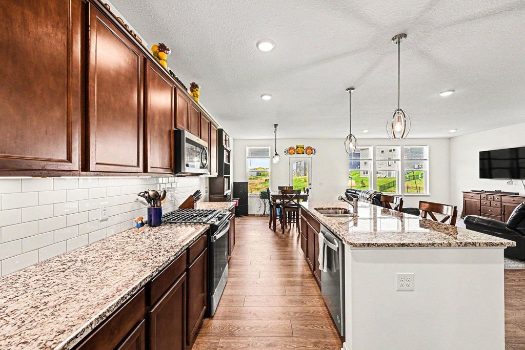 6240 Goodview Avenue S, Cottage Grove, MN 55016 — photo 3