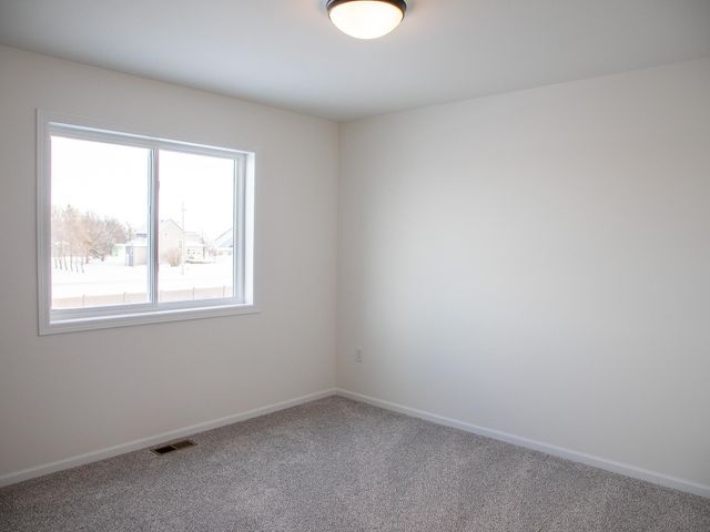 7897 Cottonwood Boulevard, Horace, ND 58047