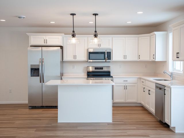7897 Cottonwood Boulevard, Horace, ND 58047
