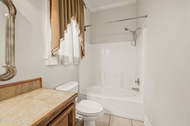 104 Carrollton Circle, Lafayette, LA 70503