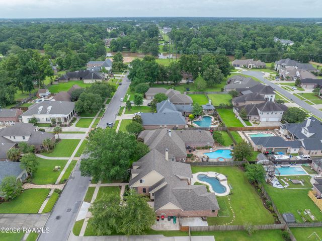 104 Carrollton Circle, Lafayette, LA 70503