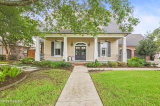 104 Carrollton Circle, Lafayette, LA 70503