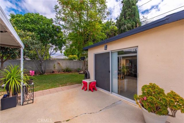 6718 Wynne, Reseda, CA 91335