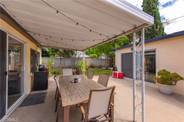6718 Wynne, Reseda, CA 91335