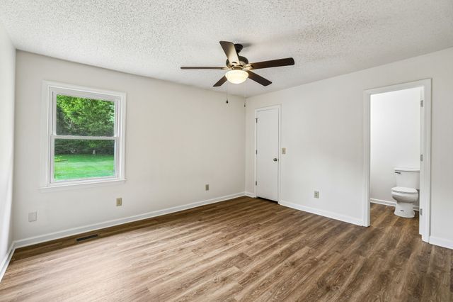 2724 Fawnwood Dr, Murfreesboro, TN 37129