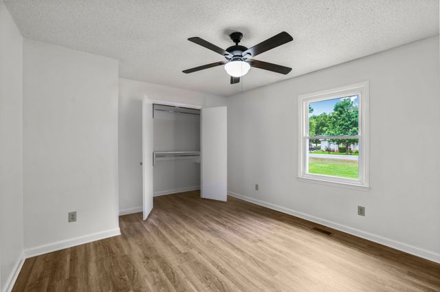 2724 Fawnwood Dr, Murfreesboro, TN 37129