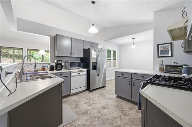 10510 Willow View Circle, Alpharetta, GA 30022