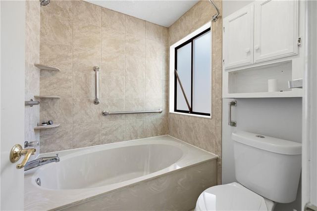 10510 Willow View Circle, Alpharetta, GA 30022