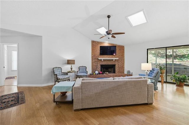 10510 Willow View Circle, Alpharetta, GA 30022