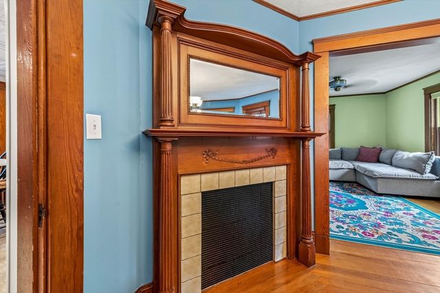 9 Warren Street, Norwood, MA 02062