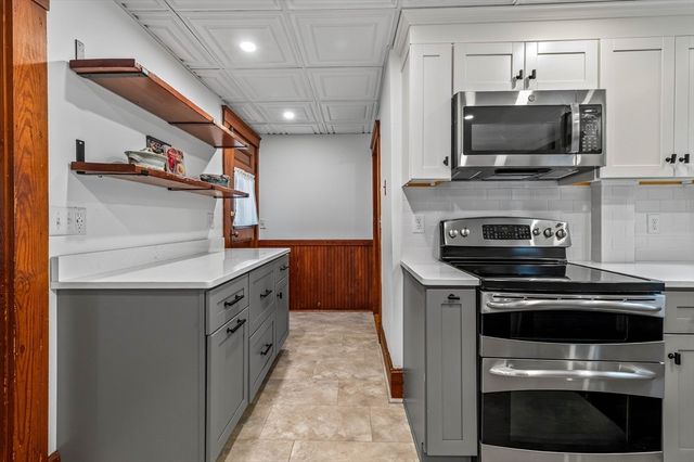 9 Warren Street, Norwood, MA 02062