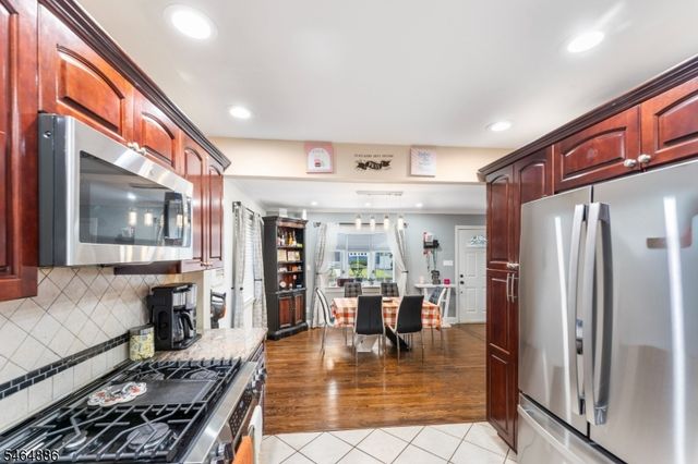 1113 Mcdonough St, South Plainfield Boro, NJ 07080
