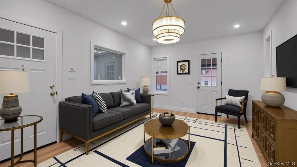 679 E 221st Street, Bronx, NY 10467