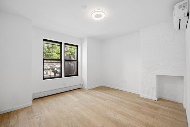 774 GREENE Avenue TH, New York City, NY 11221