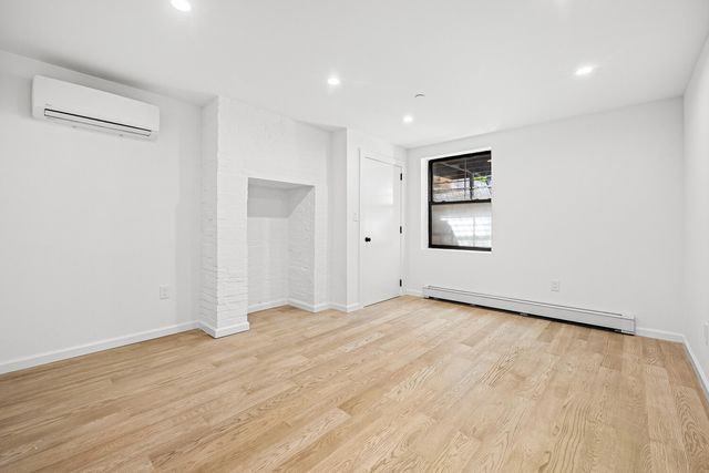 774 GREENE Avenue TH, New York City, NY 11221