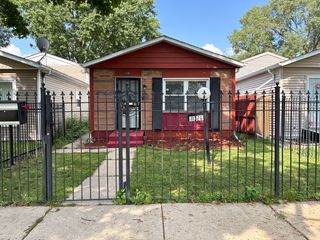 11326 S Homewood Avenue, Chicago, IL 60643