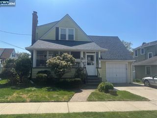 50 Kingston Avenue, Hawthorne, NJ 07506