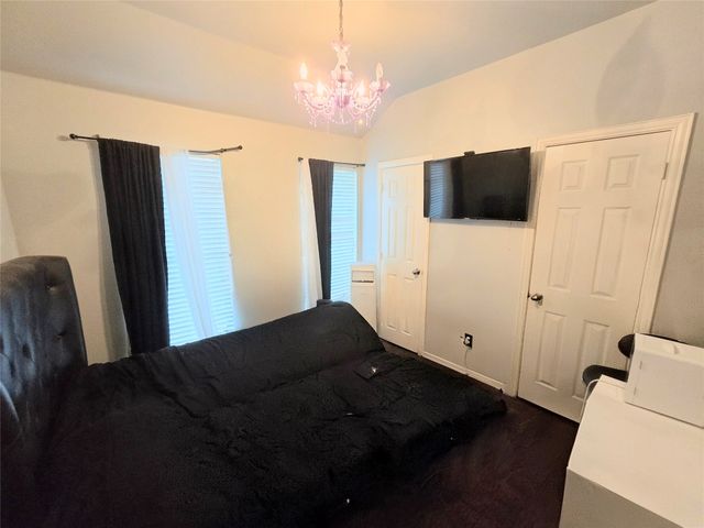 610 Juniper Drive, Arlington, TX 76018