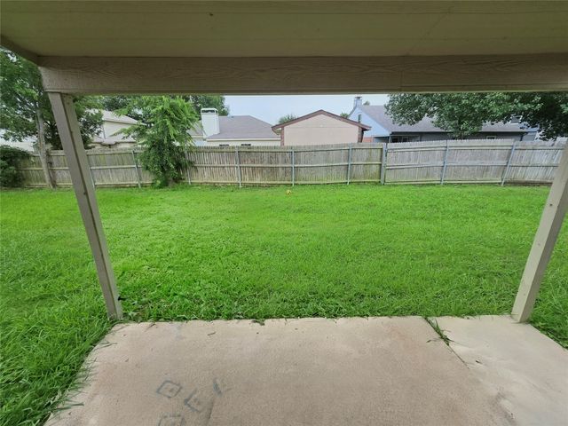 610 Juniper Drive, Arlington, TX 76018