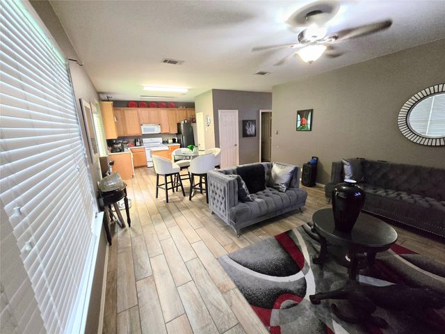 610 Juniper Drive, Arlington, TX 76018