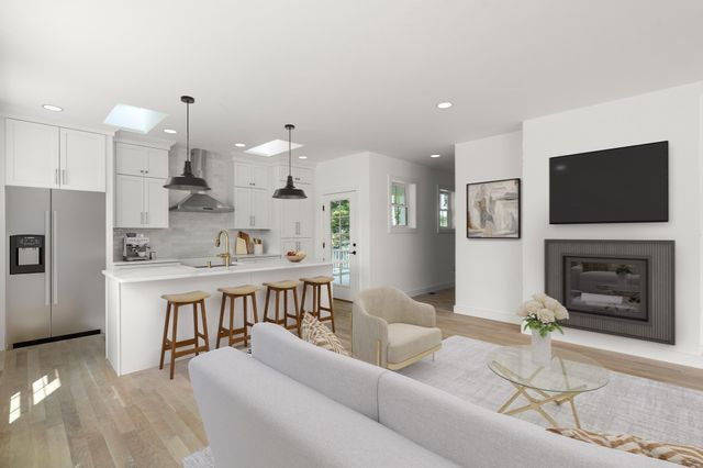 6 Kinsale Lane, Boston, MA 02136