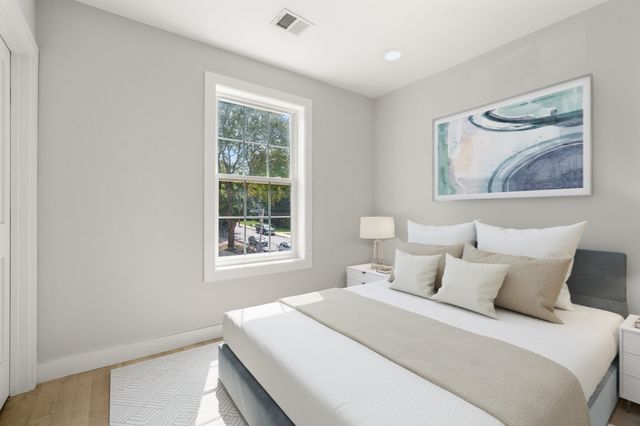 6 Kinsale Lane, Boston, MA 02136