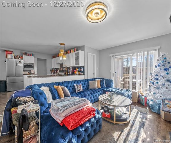 34841 Lynn Drive, Romulus, MI 48174