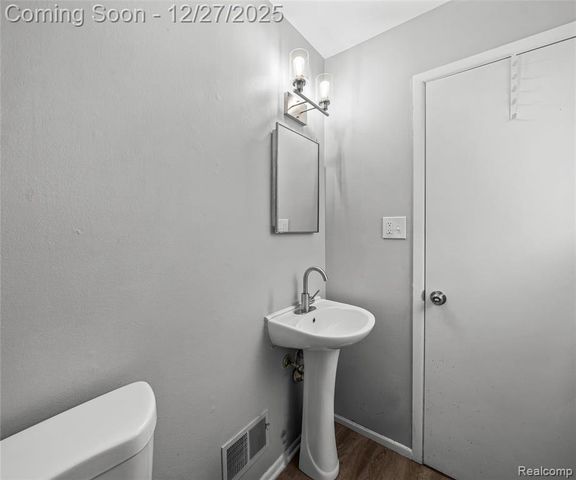 34841 Lynn Drive, Romulus, MI 48174