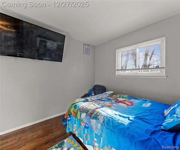 34841 Lynn Drive, Romulus, MI 48174