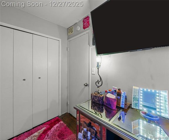 34841 Lynn Drive, Romulus, MI 48174