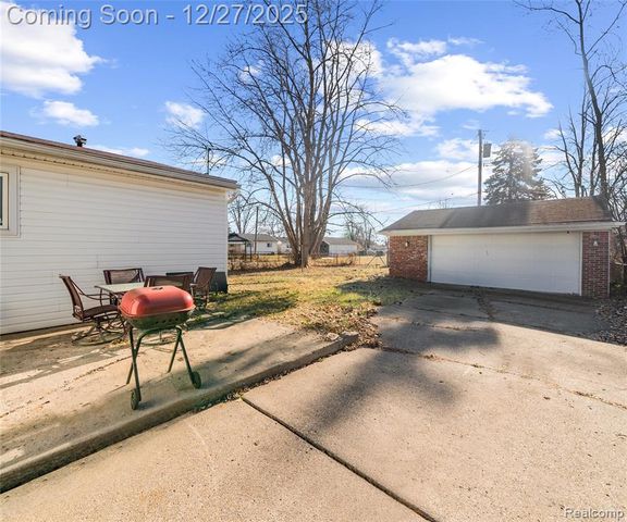 34841 Lynn Drive, Romulus, MI 48174