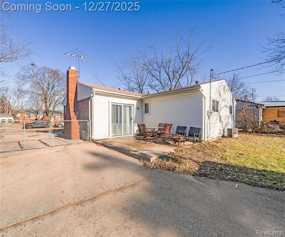 34841 Lynn Drive, Romulus, MI 48174