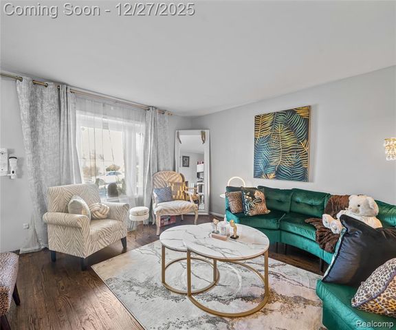 34841 Lynn Drive, Romulus, MI 48174