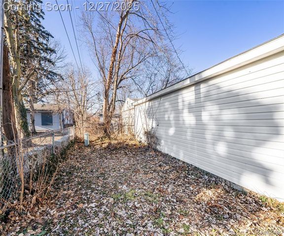 34841 Lynn Drive, Romulus, MI 48174