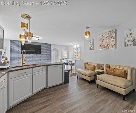 34841 Lynn Drive, Romulus, MI 48174