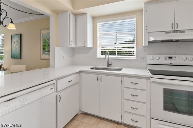 5 High Point CIR W 104, Naples, FL 34103